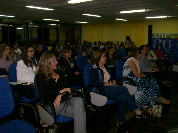 Auditório da ABEn Nacional – Participantes da Cerimônia de Encerramento no Auditório da ABEn Nacional no dia 20/05